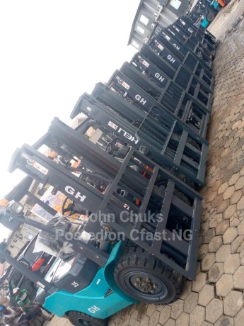 brand-new-forklifts-big-1