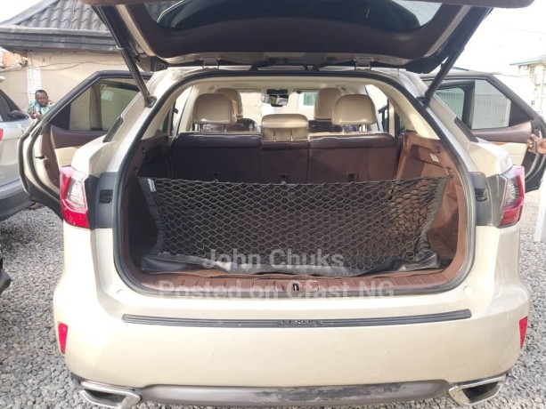 lexus-rx-350-2018-gold-big-4