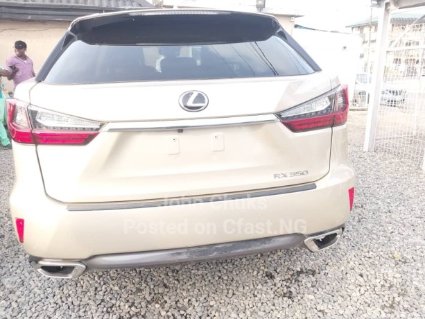 lexus-rx-350-2018-gold-big-1
