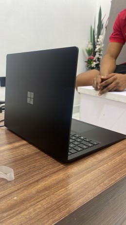 new-microsoft-surface-4core-i7-11th-gen-16gb512gb-big-1
