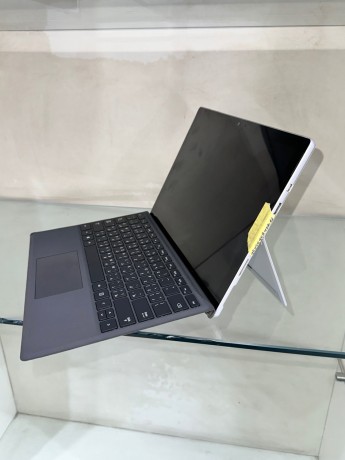 uk-used-microsoft-surface-pro-48th-gen-core-i7-8gb256gb-big-1